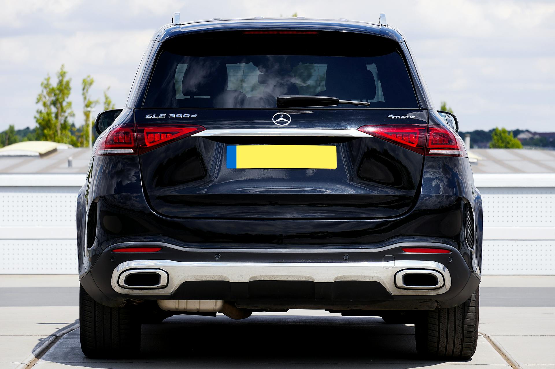 rear view of black mercedes gle